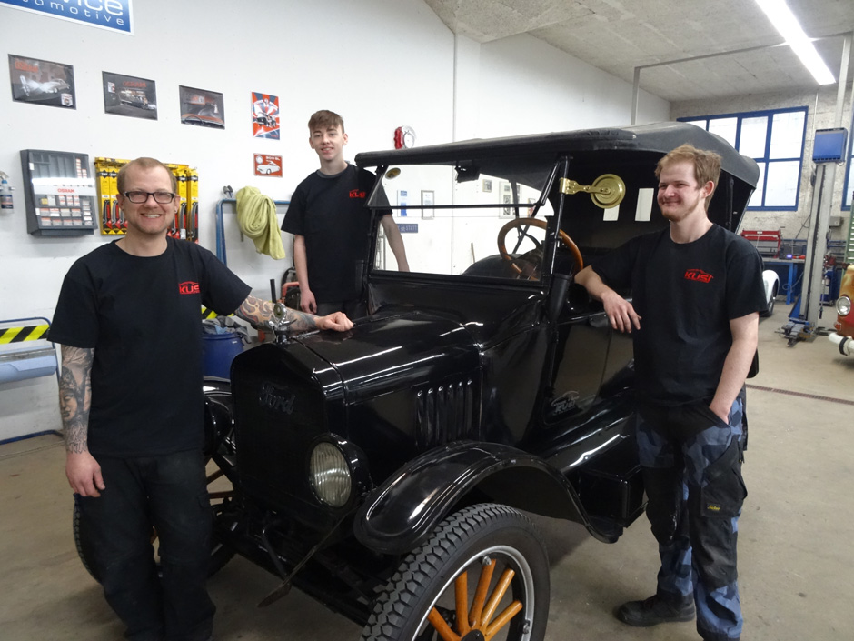 Oldtimerrestauration Garage Carrosserie Kusi, Aargau